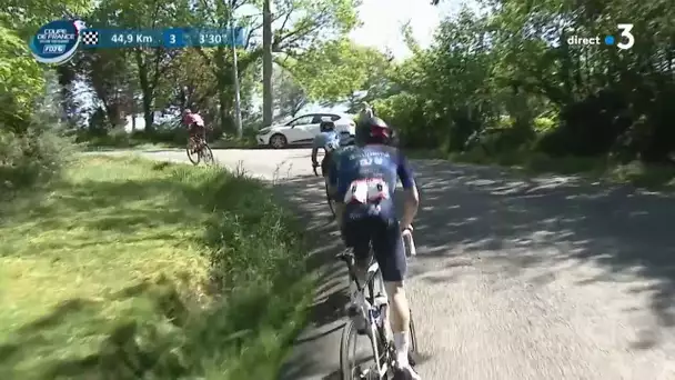 En image, l'attaque de Célestin Guillon qui s'envole en solitaire en tête du Tour du Finistère