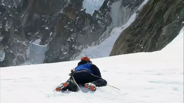 INCROYABLE, en plein HIVER,  il chute et passe la nuit dans une crevasse