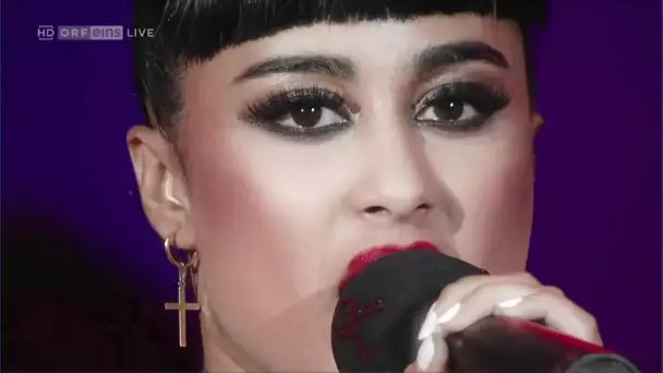 Natalia Kills  - Mirrors - Life Ball 2011