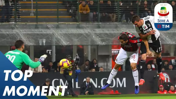 Mandžukić Gives Juventus The Lead At Milan | Milan 0-2 Juventus | Top Moment | Serie A