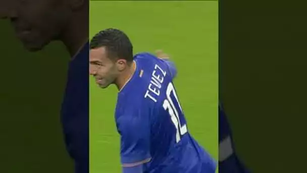 😍 Oh la la ! Carlos Tévez !!