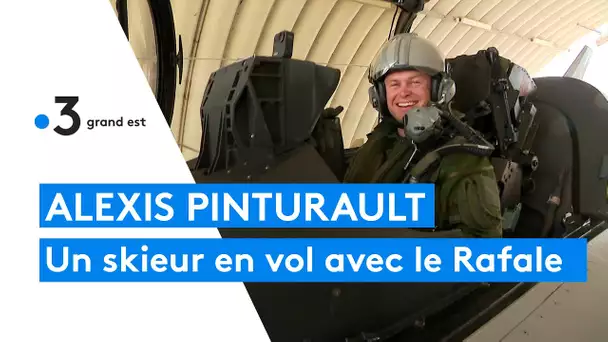 Le skieur Alexis Pinturault s'envoie en l'air avec les pilotes du Rafale Solo Display