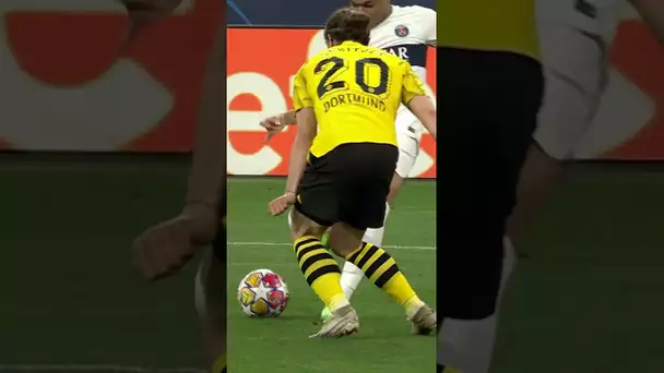 ⚠️ 2 poteaux en 5 secondes : le PSG MAUDIT contre Dortmund ! #shorts