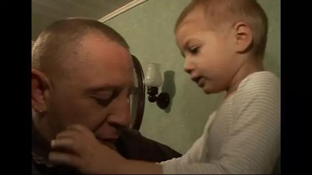 Ancien routier devenu père au foyer | Reportage français