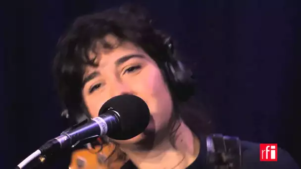 Laura Cahen "ça dépend des saisons" - Musiques du monde