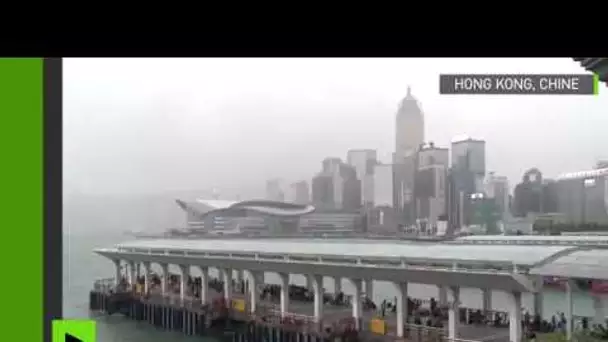 Hong Kong sur la route du typhon Khanun