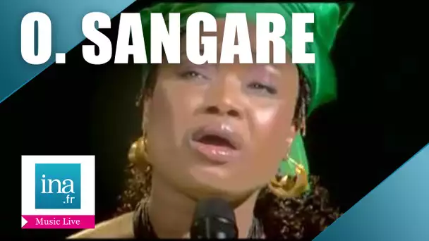 Oumou Sangare "Djôrôlen" (live officiel) | Archive INA