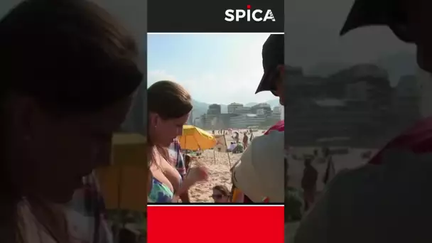 Son business rentable sur les plages de Rio ☀️👙 #shorts