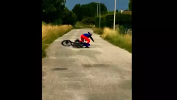 MOMO EST TOMBER AVEC MA 125 YZ ... IL A DÉJÀ DÉFONCER MA CROSS