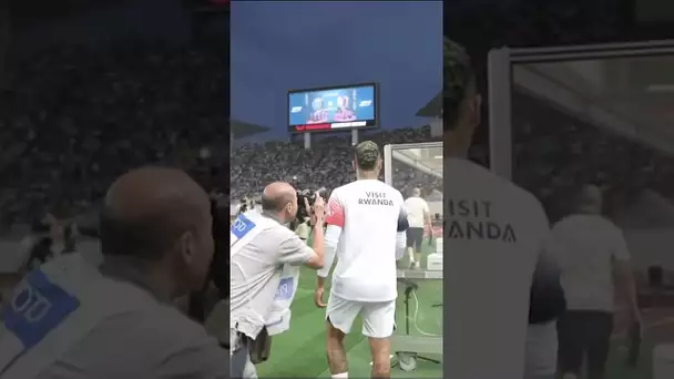 🔥 Neymar acclamé par les supporteurs au Japon ! #shorts