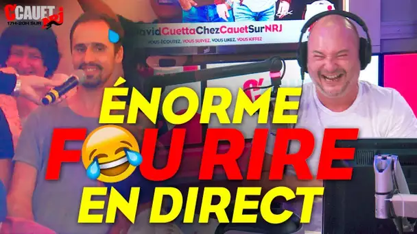 LE PUBLIC PROVOQUE UN ÉNORME FOU RIRE EN DIRECT !