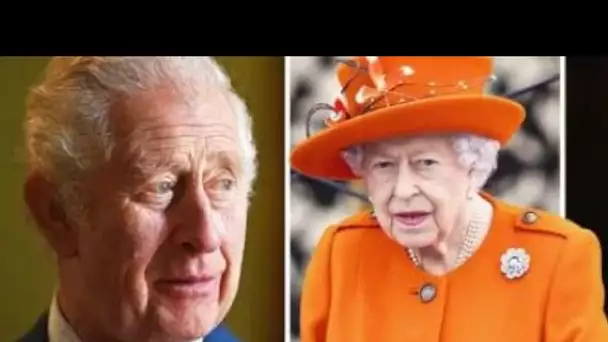 Donnez votre avis : la reine devrait-elle se retirer ?