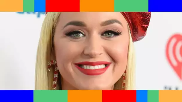 Katy Perry : dans un maillot de bain vert olive, la chanteuse profite de ses vacances avec Orlando B