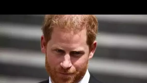 Le prince Harry "incapable de laisser tomber le passé" malgré une nouvelle vie avec "un manoir énorm