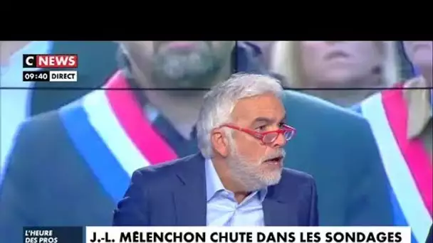 PASCAL PRAUD PÈTE UN CÂBLE EN DIRECT CONTRE SA CHRONIQUEUSE