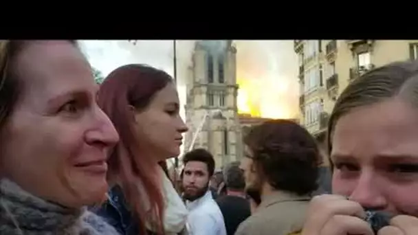 Réactions de touristes sur l'incendie de Notre-Dame de Paris