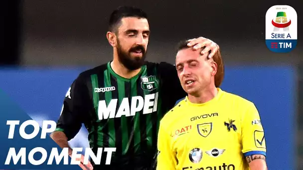 Crazy Giaccherini Own Goal! | Chievo 0-2 Sassuolo | Top Moment | Serie A
