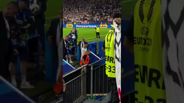 Cristiano Ronaldo frôle de peu le drame avec un supporter ! 😱 #EURO2024