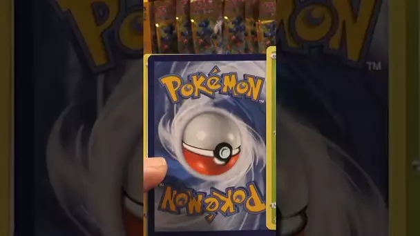 J’AI OUVERT UNE CARTE FULL ART BUG A L’ENVERS 😳