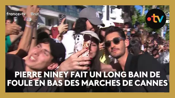 #Cannes2024 : Pierre Niney rencontre son public en bas des marches pour "Le Comte de Monte-Cristo"