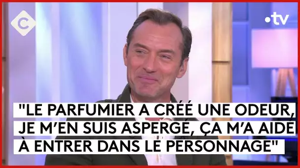 Jude Law, roi monstrueux dans “Le Jeu de la Reine” - C à Vous - 26/03/2024