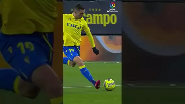 Sergi Guardiola scoring debut for Cádiz CF #shorts #laligasantander #cádiz