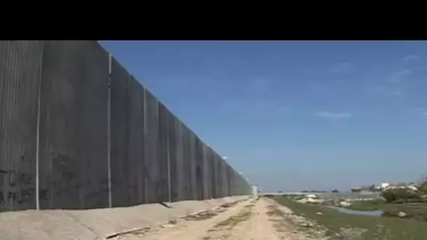 Ils ont construit un mur géant en guise de frontière
