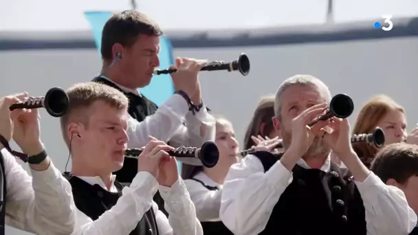 Festival Interceltique de Lorient 2023. La prestation du Bagad Bro Konk-Kerne (Concarneau)