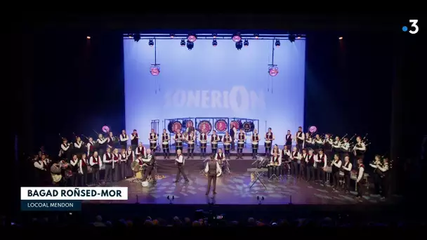 Prestation du Bagad Roñsed-Mor au Championnat national des Bagadoù 2023 à Saint-Brieuc