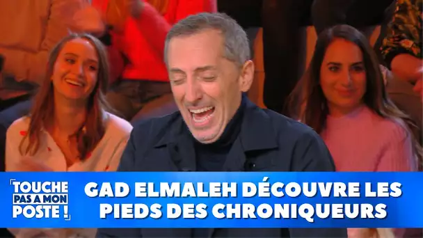 Gad Elmaleh découvre les pieds des chroniqueurs