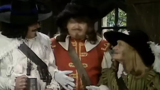 Benny Hill - Les trois mousquetaires