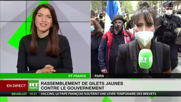 «Rien n'a changé, il faut que le peuple se réveille» : les Gilets jaunes manifestent à Paris