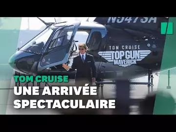 Tom Cruise se pose en hélico sur un porte-avions pour la 1ère de "Top Gun 2"