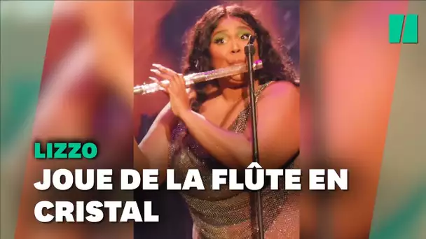 En jouant de cette flûte en cristal, Lizzo a marqué l'histoire