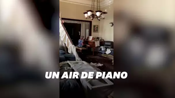 À Beyrouth, cette femme joue du piano dans sa maison dévastée
