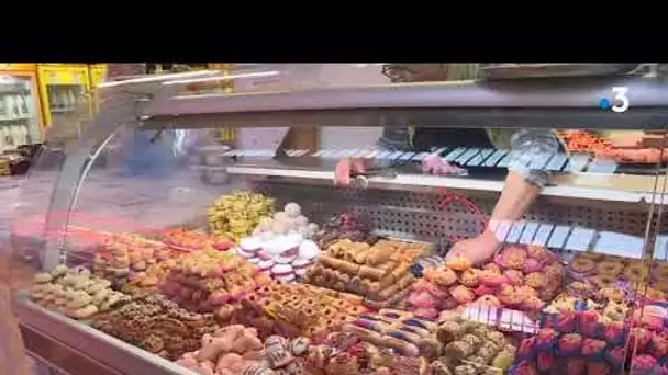 Ramadan à Marseille : Les derniers achats pour l'Aïd el-Fitr, au marché aux puces