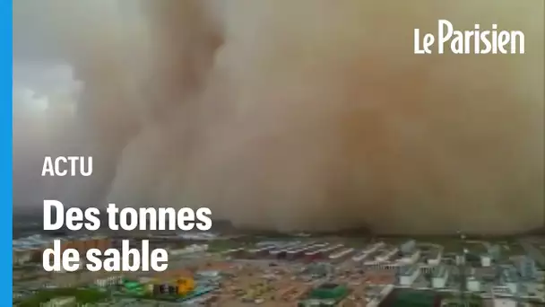 Une ville " engloutie" par une immense tempête de sable en Chine