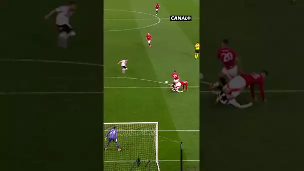 Le magnifique but de Rayan Cherki à Old Trafford 🤩