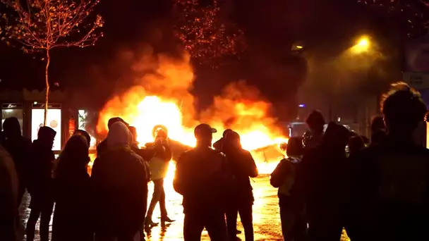 Les gilets jaunes au Trocadéro