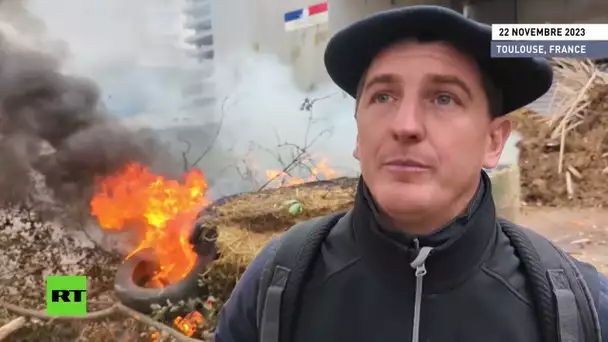 France : des agriculteurs déversent du fumier et brûlent des déchets à Toulouse