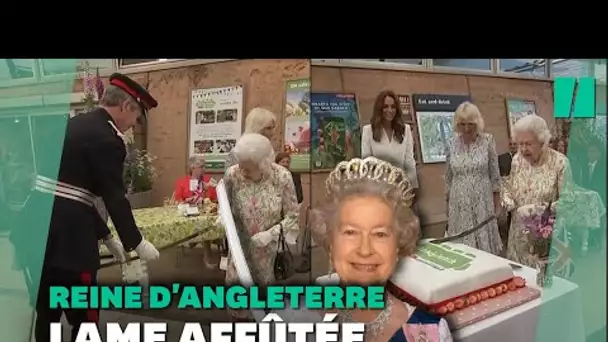 La reine Elizabeth II a une façon de couper les gâteaux bien plus originale que vous