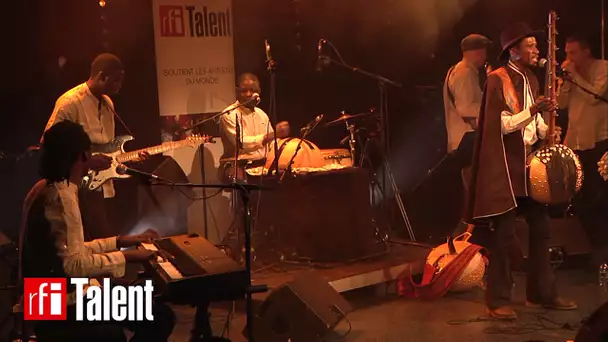 Abou Diarra joue "Tunga" en concert au Hangar Ivry