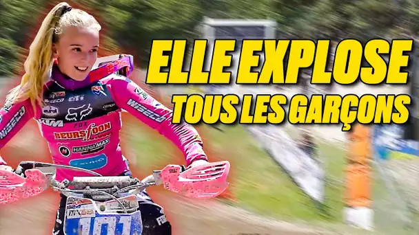 14 ans et prodige de motocross, elle explose tous les garçons !