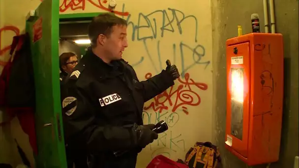 Il habite dans la sortie de secours d'un tunnel