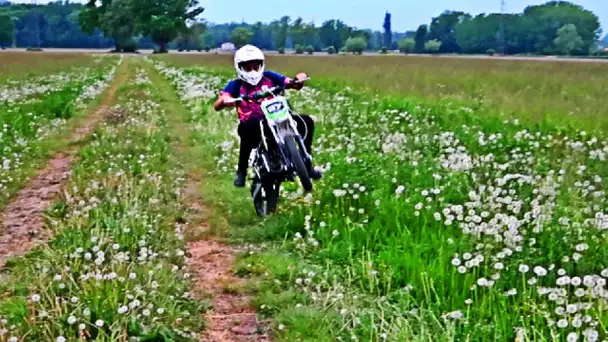 MOMO CABRE EN MOTO CROSS C'EST UNE CATASTROPHE MAIS ..