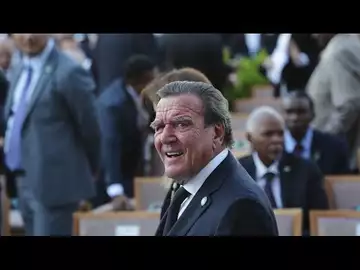 Les eurodéputés veulent sanctionner Gerhard Schröder pour ses liens avec la Russie