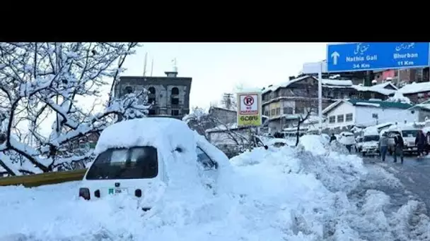Pakistan : Au moins 21 personnes mortes dans un embouteillage causé par une tempête de neige