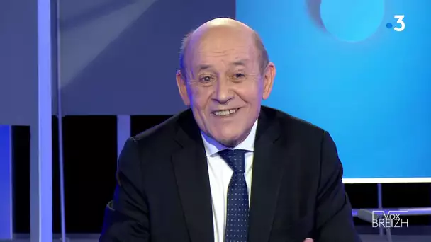 Jean-Yves Le Drian, ministre des Affaires Étrangères, face aux Bretons dans Vox Breizh