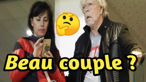 Renaud : A 70 ans, le chanteur serait amoureux d'une femme beaucoup plus jeune