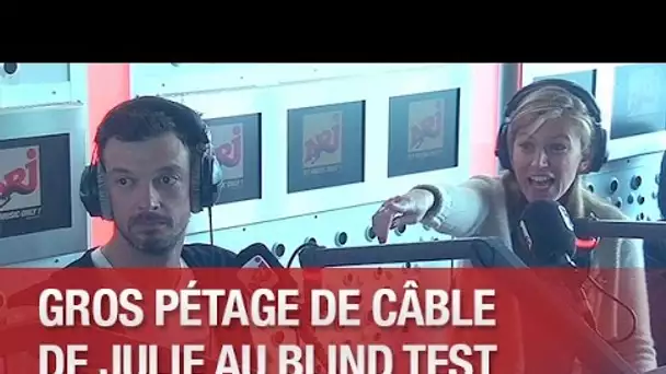 Gros pétage de câble de Julie au blind test - C’Cauet sur NRJ